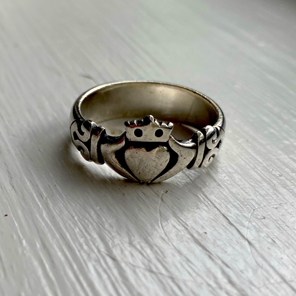 James Avery Adorned Claddagh Ring Size 11